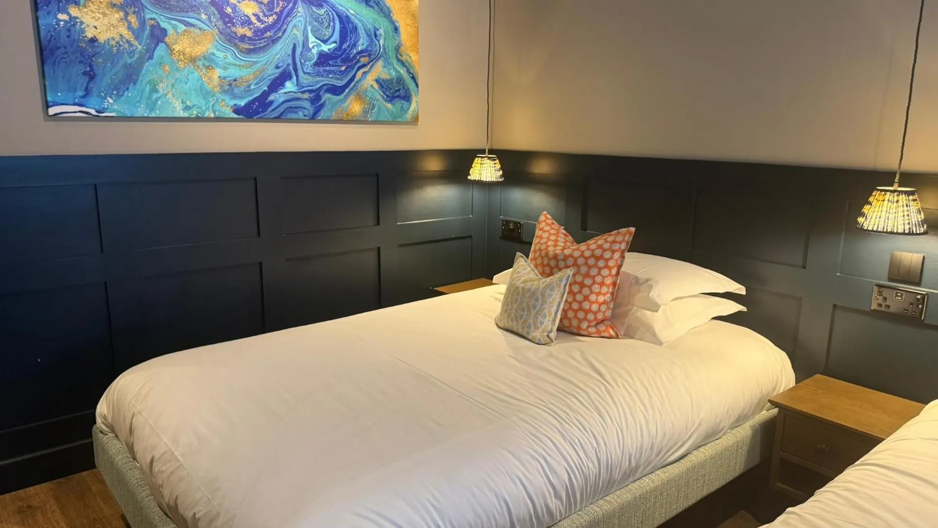 **** אורחן The George Hotel איזינגוולד בריטניה