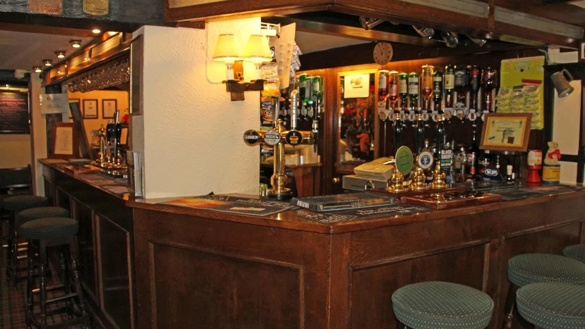 The George Hotel איזינגוולד